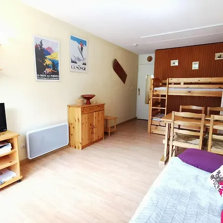 Confortable 4 Personnes, Animaux Acceptes, Au Pied Des Pistes - Fr-1-404-124